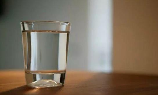 白開水超過幾天不能喝?怎么喝白開水好?