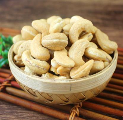 腰果變質是什么味?腰果放久了有味能吃嗎