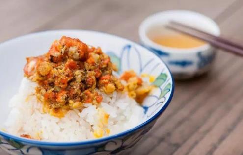 牛油拌飯的具體做法是什么?吃牛油拌飯會發胖嗎?