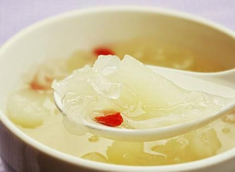 銀耳不出膠是假銀耳嗎?銀耳要熬多久膠質才會出來?