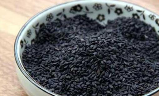 黑芝麻炒多久才熟?黑芝麻真的可以治療白發(fā)嗎?