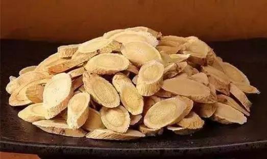 經期可以喝黃芪水嗎?黃芪水可以長期喝嗎?