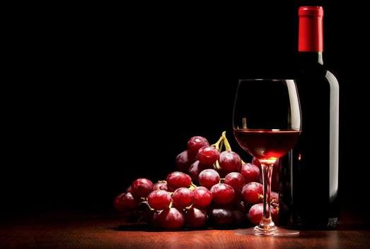 痛風的人可以喝多少紅酒?紅酒放了5年沒開還能喝嗎?