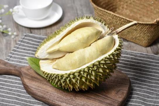 榴蓮放袋子里產生水還能吃嗎?榴蓮肉要洗一下吃嗎?