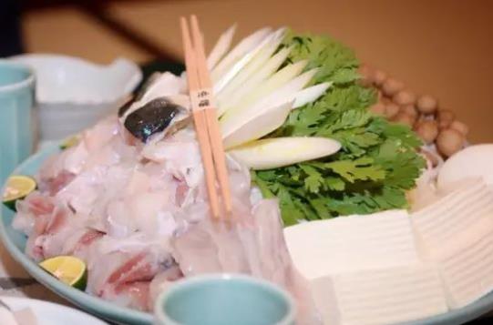 痛風患者可以吃河豚嗎?河豚中毒了吃什么藥?