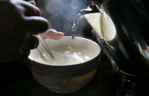 開水可以重復燒第二次嗎 開水可以放置多少天