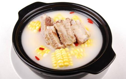 骨頭湯要先過水嗎 骨頭湯喝多了會痛風嗎