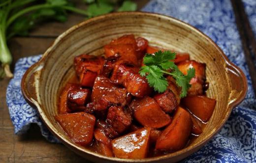 燉肉用桂皮還是肉桂 燉肉用什么調料