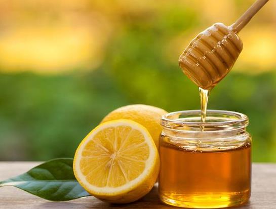 土蜂蜜后味發苦正常嗎?蜂蜜用冷水沖是什么效果?