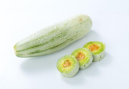 羊角蜜是帶皮吃還是削皮吃?沒(méi)成熟的羊角蜜能吃嗎?