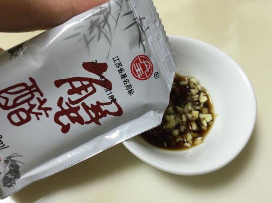 蟹醋可以當陳醋吃嗎?蟹醋可以蘸餃子吃嗎