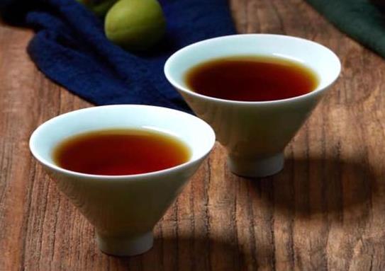 黃酒喝多了胃難受怎么辦?黃酒有白色漂浮物還能喝嗎?