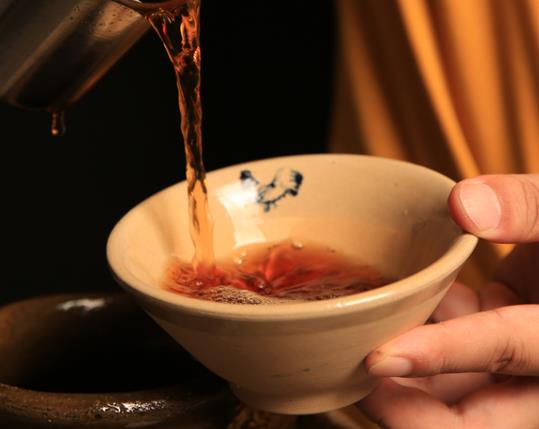 紹興黃酒怎么喝最好?黃酒可以冰鎮著喝嗎?