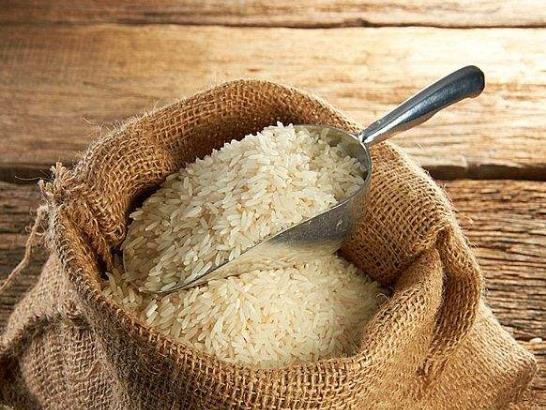 家庭裝米用什么容器好?大米保存一年不壞的小妙招