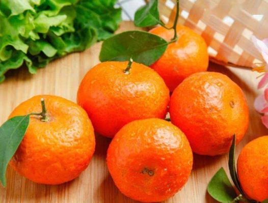 沙糖桔皮特別黏還能不能吃?沙糖桔的皮發亮能不能食用