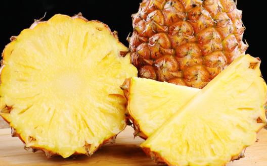 鳳梨沒熟放著會變熟嗎 鳳梨沒熟切開了怎么辦