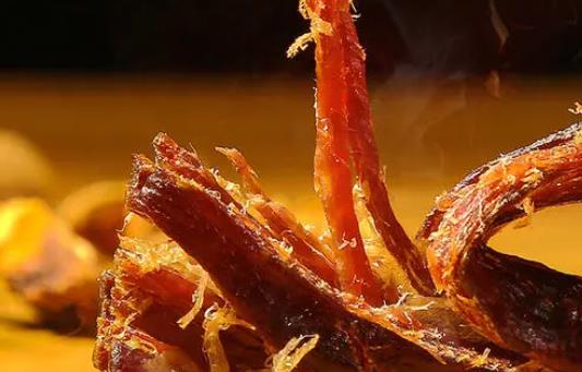 為什么牛肉干上有白點?吃牛肉干有什么功效?