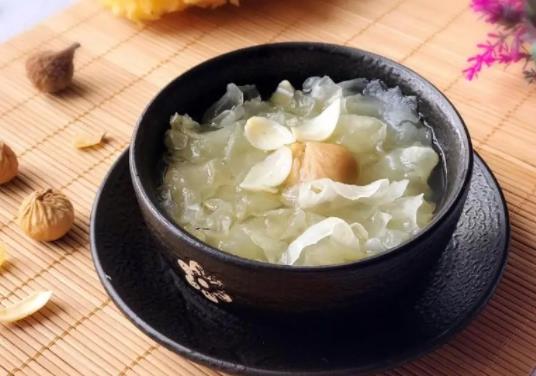 銀耳發黃是什么原因影響使用嗎?干銀耳偏黃正常嗎