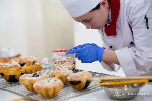 歐米奇西點學校——記2019成都歐米奇面包大師集訓營