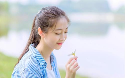 痘博士簽約合同正規(guī),痘博士阻擋細(xì)紋小妙招