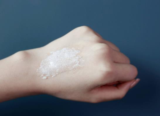 使用磨砂膏要注意什么?磨砂膏在什么時候使用最好?