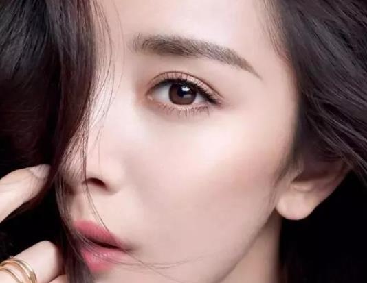 眉毛長痘痘怎么辦?兩眉中間長痘如何調理?