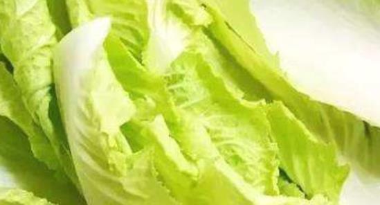臉上總是長痘痘實在影響觀感 愛長痘痘的女生別吃這4類食物