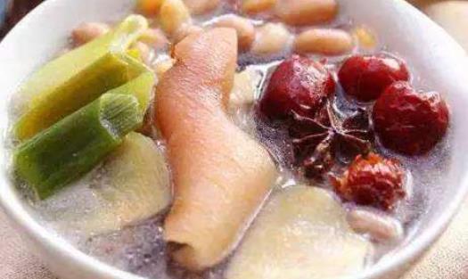 通過食療的方式進行豐胸 五種食譜吃出豐滿上圍
