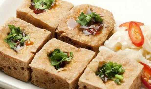 清爽豆腐美膚餐吃出美麗容顏 豆腐對(duì)養(yǎng)膚有影響
