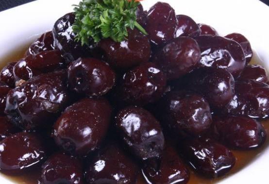 改善膚色的養膚食療 吃栗子對養膚有好處