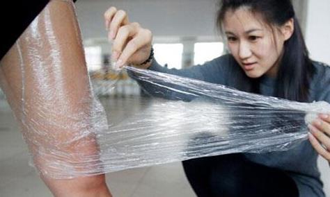 保鮮膜減肥法的具體做法及副作用 減肥需要堅持的法則