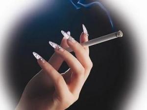 男子吸煙成癮致全家肺癌 二手煙危害更嚴重