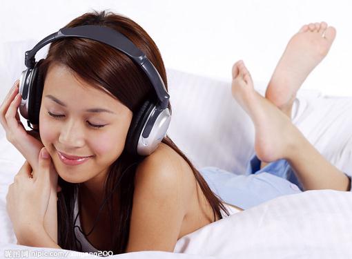 女性衛(wèi)生巾你真的用對了嗎?衛(wèi)生巾使用方法及注意事項,女性衛(wèi)生巾使用<a href=http://www.jewhye.com/jiankang/ style=text-decoration:underline;font-size:14px;color:#F70968; target=_blank>健康</a>誤區(qū)