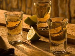 痛風病人不能吃什么食物？高尿酸血癥與痛風關系