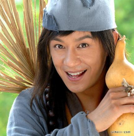 劇迷瘋狂追。翰幻卟恍菘措娨晞。韵傻ぃ7聺(jì)公上吊,躲進(jìn)衣柜想“穿越”