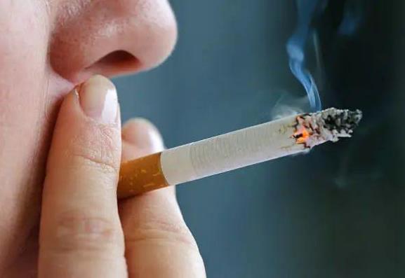 胃病都是“作出來”的!這7大傷胃壞習慣,你還在做嗎?