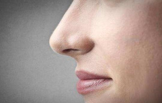 患鼻息肉如何護理?鼻息肉的藥物治療有哪些?