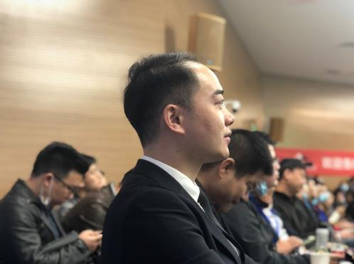 西京孫峰醫生在西安國際醫學中心坐診成功參加學術會手術演示