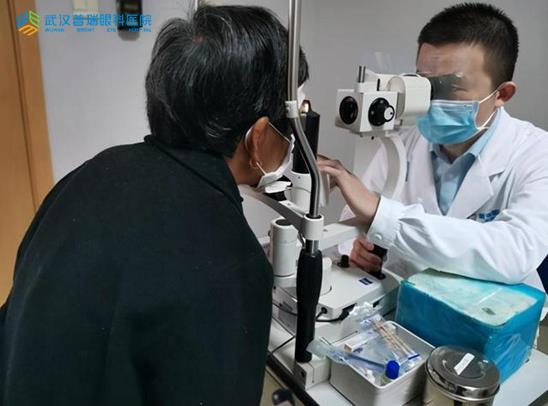 眼角疼還脹起膿包 慢性淚囊炎發作嚇壞六旬阿姨