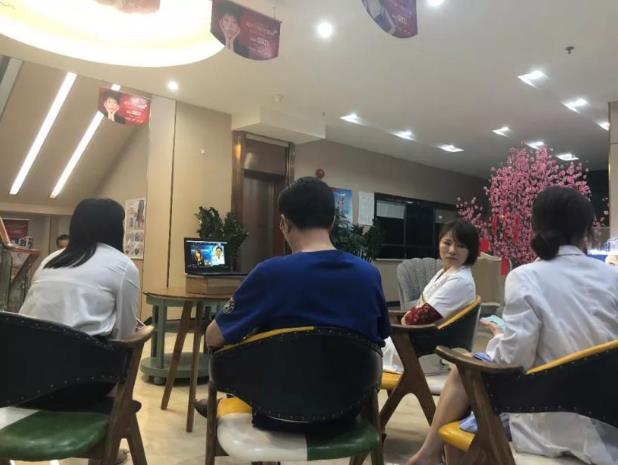 劉月更博士受邀MENTOR學院“我問大醫生”交流會大咖齊聚共話隆胸發展新趨勢!