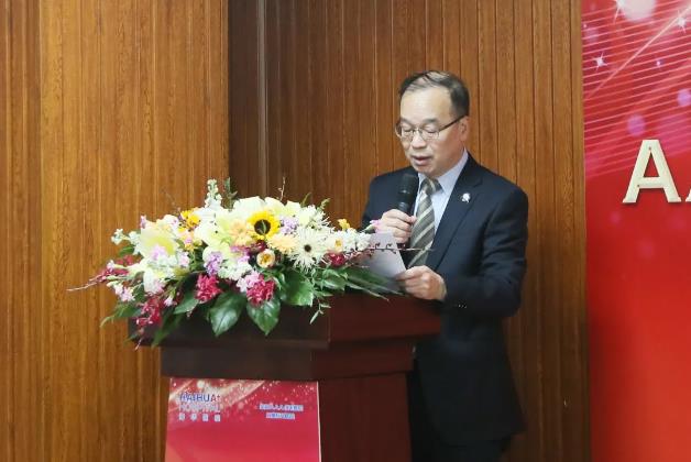 上海海華醫(yī)院AAA信用、五星級醫(yī)院揭牌儀式暨建院五周年慶典圓滿落幕