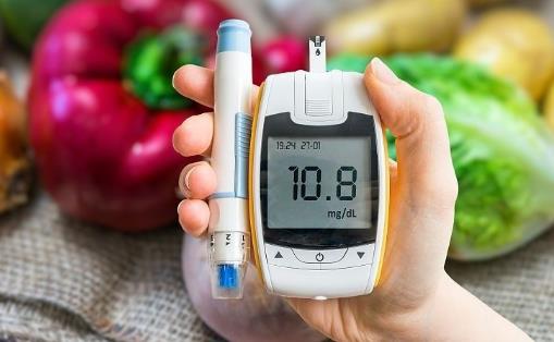 血糖高對身體有哪些危害?血糖高哦怎么調理?