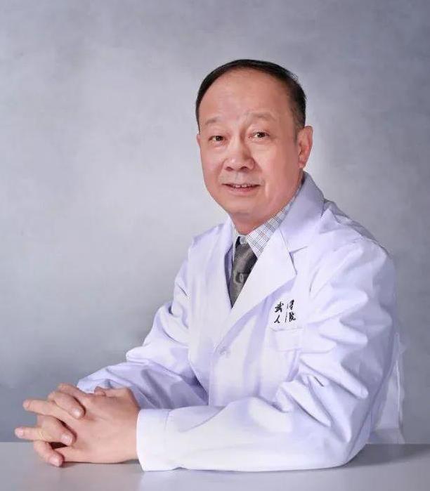26日湖北抗癲癇協會常務副會長潘松青教授來武漢中際醫院會診啦