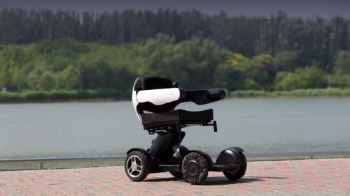 未來的代步車應該什么樣?蜂鳥代步告訴你!