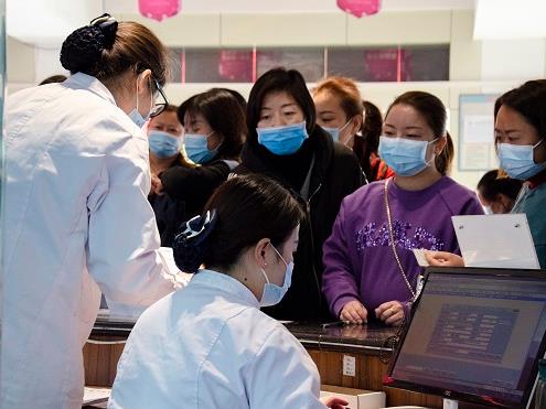 關愛婦女兒童健康 三八節盤龍區婦聯攜手云南九洲醫院開展免費健康檢查與宣教