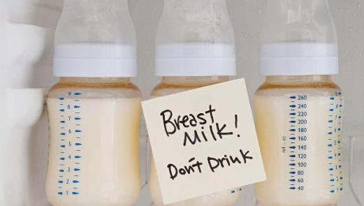 母乳袋要怎么才能排空空氣?母乳喂養的注意事項有哪些