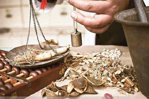 腫瘤名醫鄧愛平主任坐診南京太乙堂中醫院