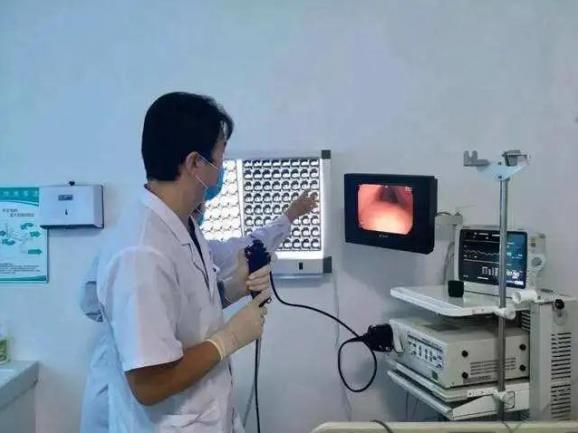 呼市東大肛腸醫院 35歲女士從“胃潰瘍”到胃癌,只用了半年——這些知識你應該知道!