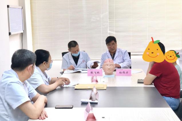 【抗癲癇·荊楚行】武漢中際京鄂專家聯合會診進行中患者紛紛點贊