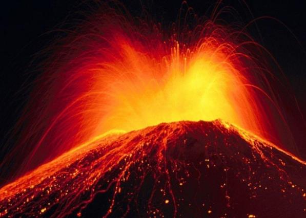 造成火山爆發的原因是什么?火山爆發后會帶來哪些危害?